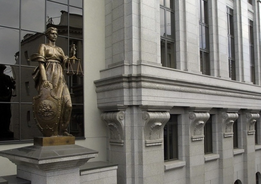 Верховный суд РФ подтвердил право арендатора публичного земельного участка на передачу прав из договора без согласования Арендодателя