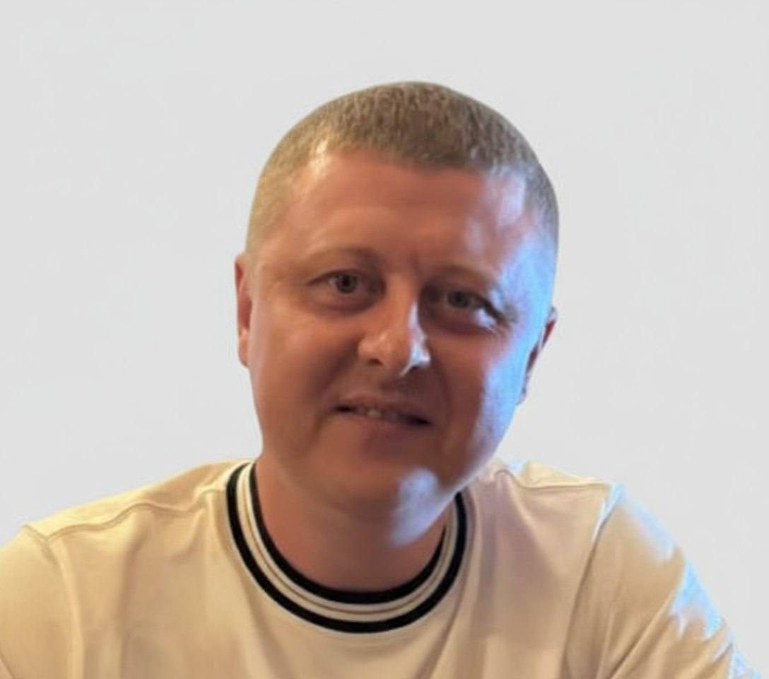 Александр Беззубов